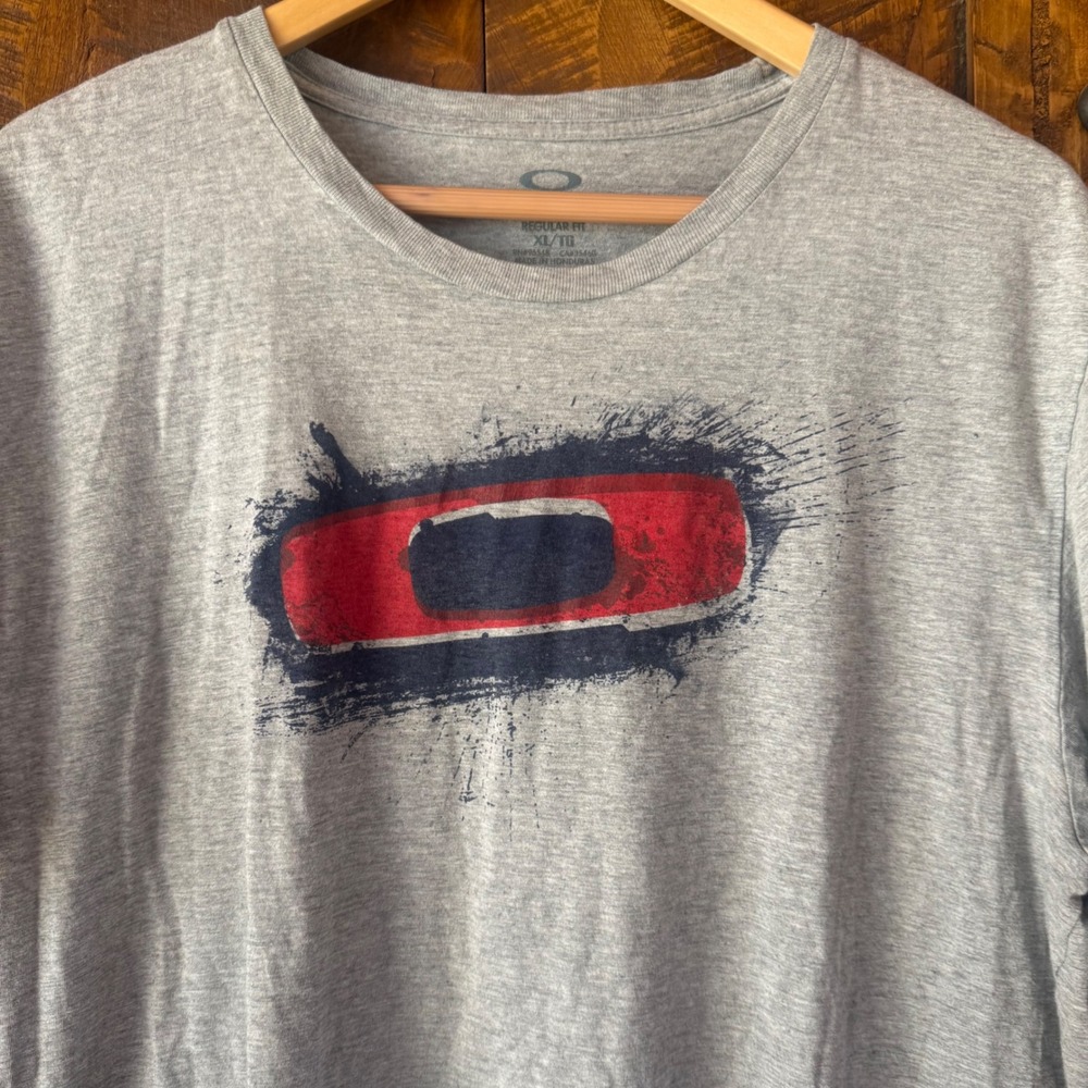 VTG Oakley Mens Graphic T-Shirt XL Regular Fit Heather Grey Distressed Logo Tee - Picture 2 of 5